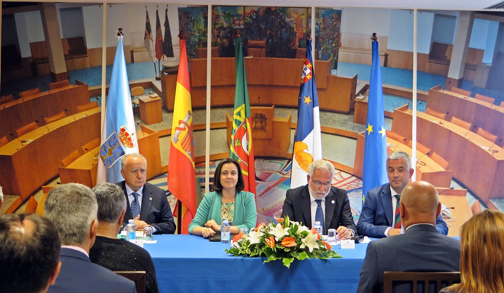 O presidente do Parlamento de Galicia reivindica o valor da lusofonía para galegos e portugueses